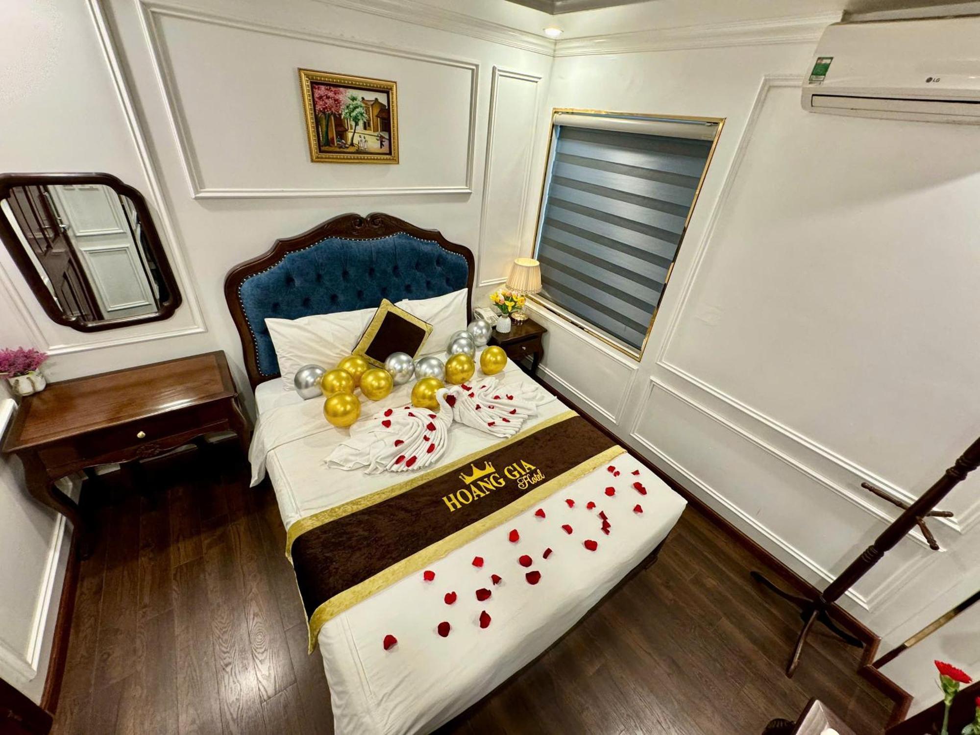 Hoang Gia Hotel Nhan Hoa Hanoi Bagian luar foto