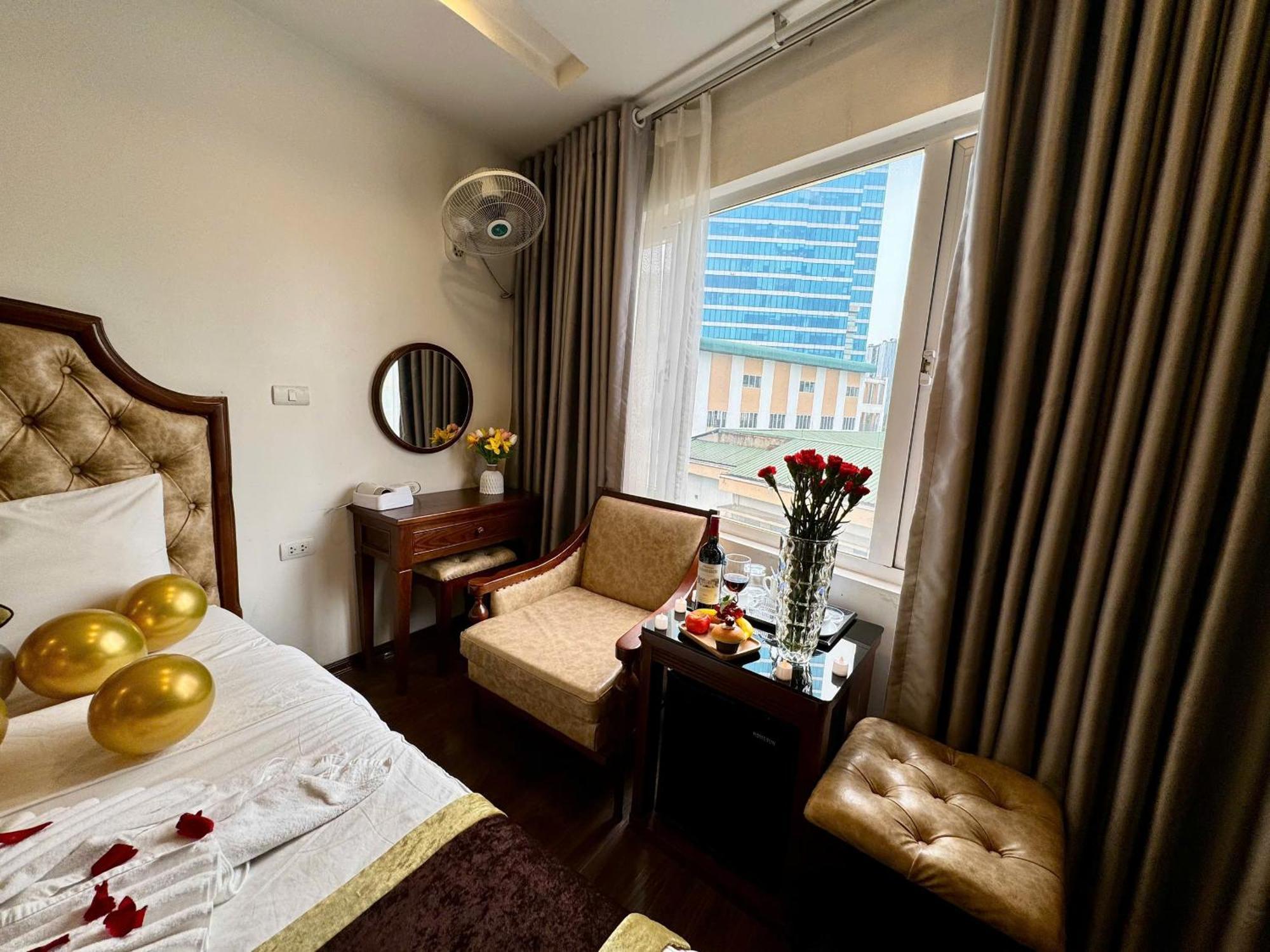 Hoang Gia Hotel Nhan Hoa Hanoi Bagian luar foto